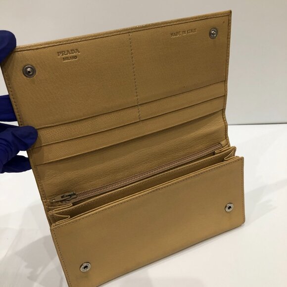 Prada Beige Leather Flap Long Wallet Sku#84452 (Gently used, corners rubbing) - Picture 7 of 13